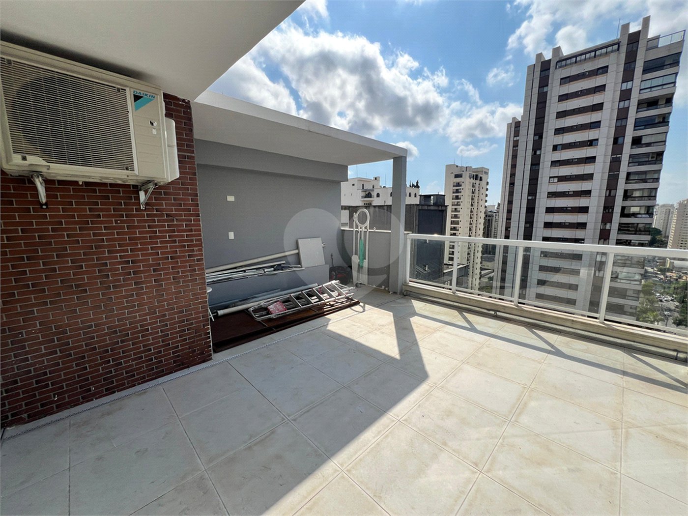 Apartamento à venda com 2 suítes em Indianópolis, São Paulo, SP
