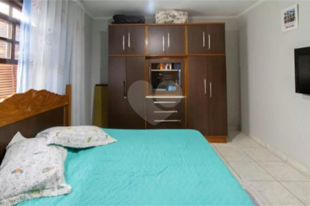 Casa à venda com 2 quartos, sendo 1 suíte, em Jardim Santa Clara, Guarulhos, SP