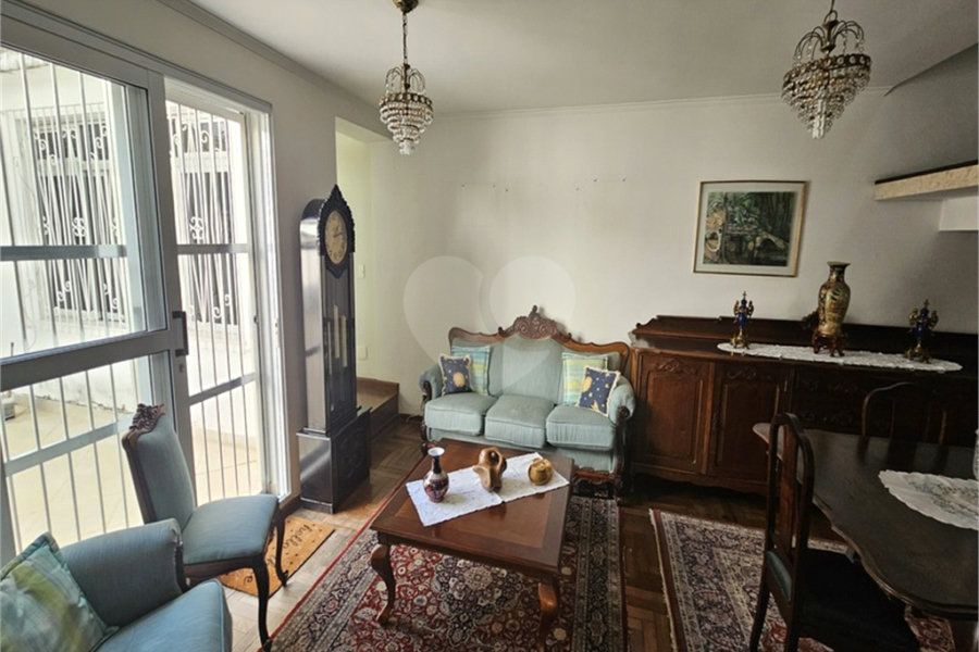 Sobrado à venda com 3 quartos, sendo 2 suítes, em Vila Mariana, São Paulo, SP
