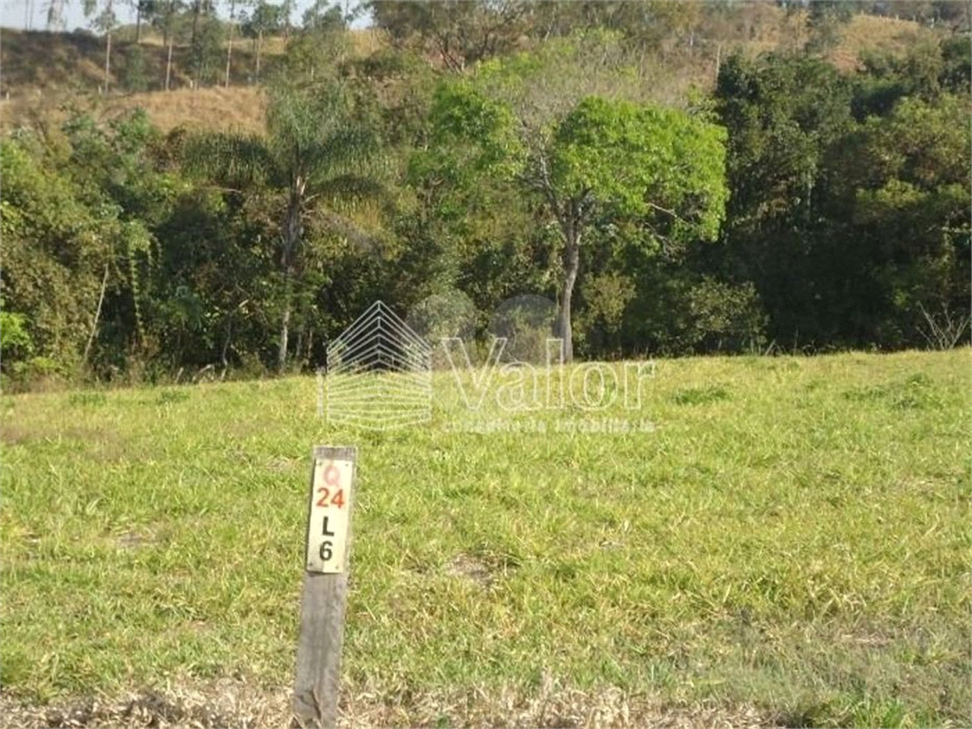 Terreno à venda no Centro, Analândia, SP