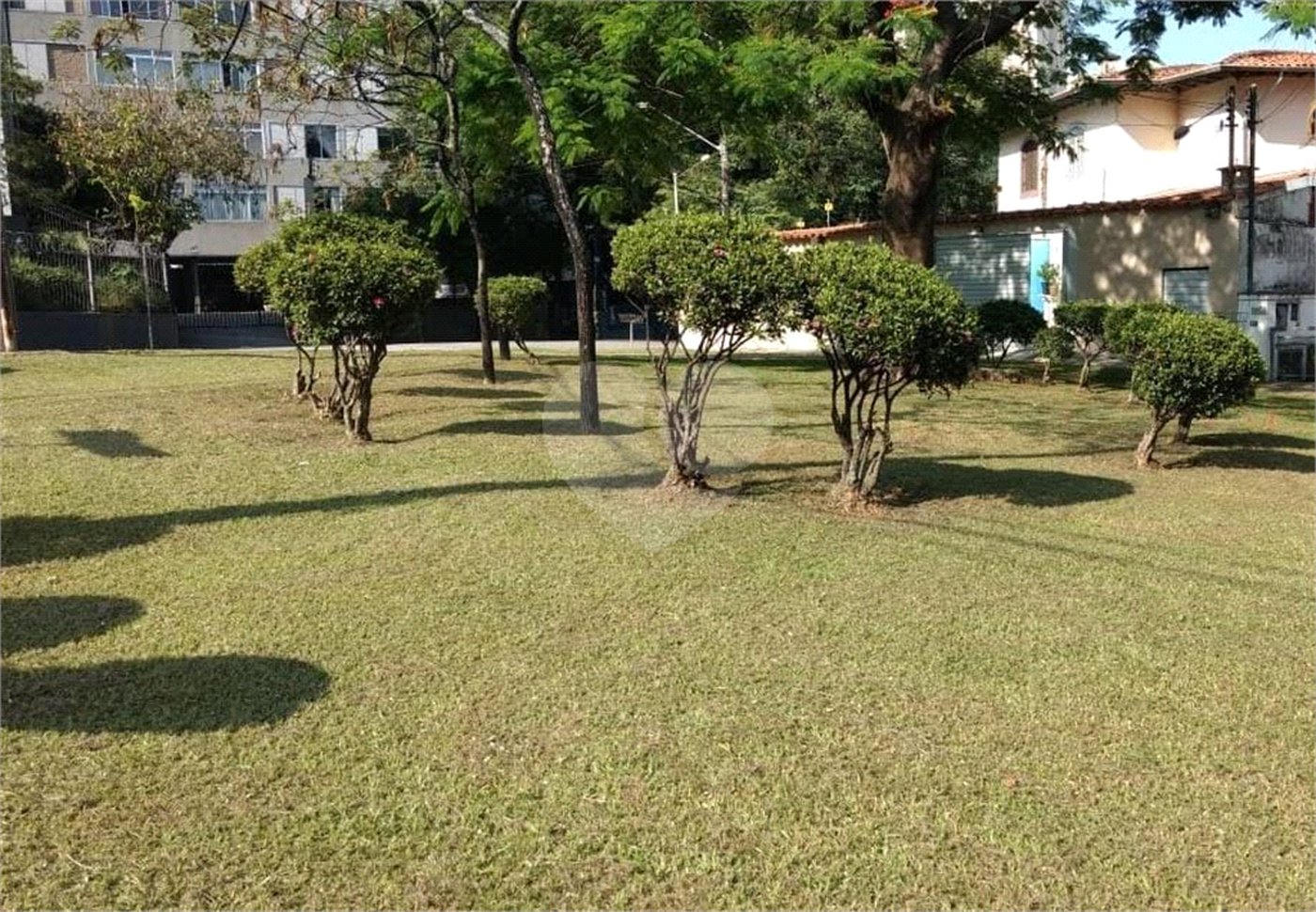 Sobrado à venda com 3 quartos, sendo 1 suíte, em Jardim Jussara, São Paulo, SP