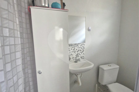 Casa à venda com 4 quartos, sendo 2 suítes, no condomínio Grape Village, Vinhedo - SP
