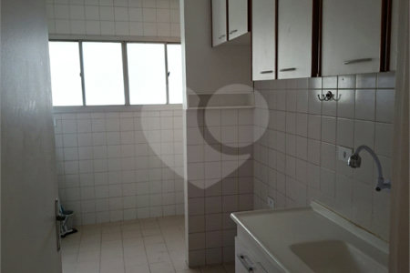 Apartamento à venda com 2 quartos em Parque Maria Domitila, São Paulo, SP