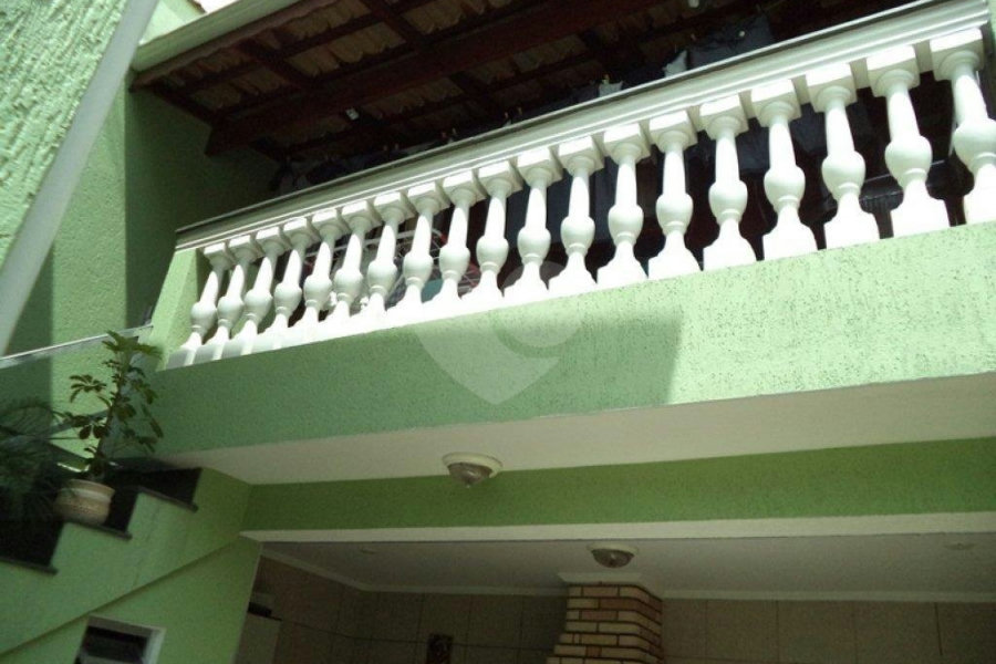 Sobrado à venda com 4 quartos, sendo 1 suíte,  em Parque Edu Chaves, São Paulo, SP