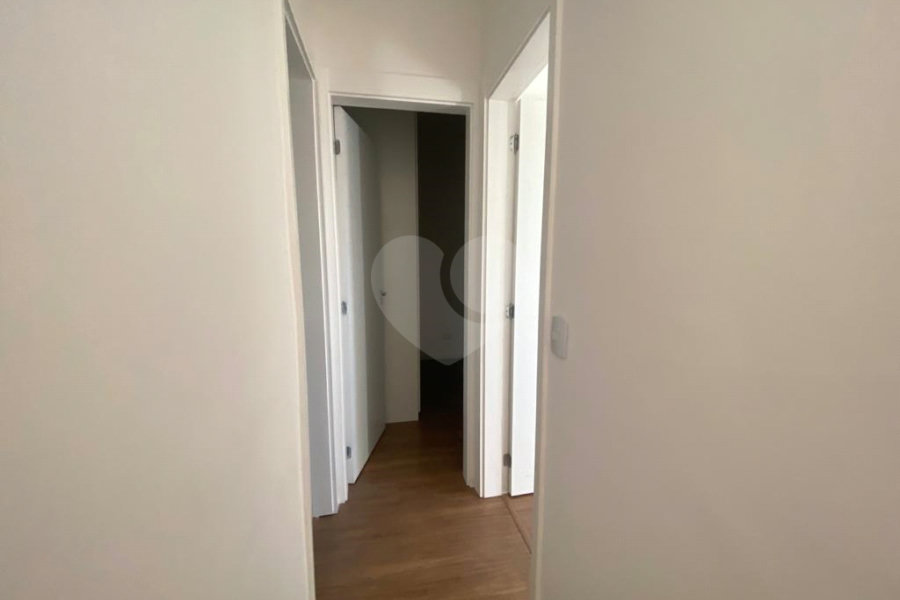 Apartamento à venda ou para alugar com 2 quartos, sendo 1 suíte, em Condomínio Granja Viana Ii, Cotia, SP