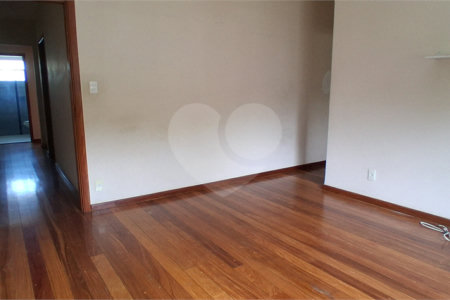 Sobrado à venda com 3 quartos, sendo 1 suíte,  em Lauzane Paulista, São Paulo, SP