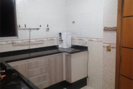 Apartamento à venda com 2 quartos em Jardim Itamarati, Poá, SP