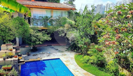 Sobrado à venda com 4 quartos, sendo 2 suítes, em Brooklin Velho, São Paulo, SP