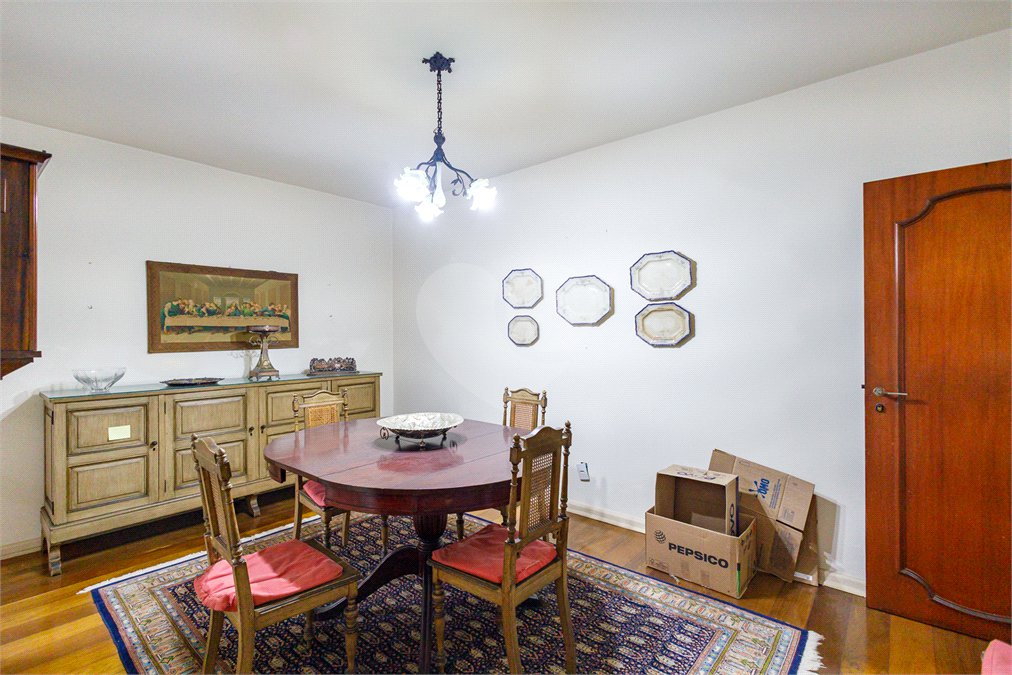 Apartamento à venda com 3 quartos, sendo 1 suíte, em Morro dos Ingleses, São Paulo, SP