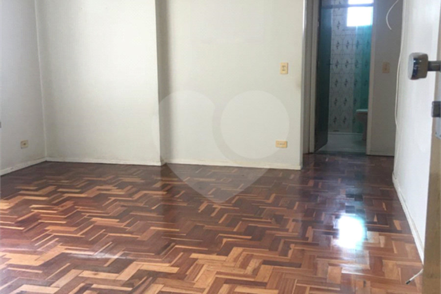 Apartamento à venda com 2 quartos em Saúde, São Paulo, SP