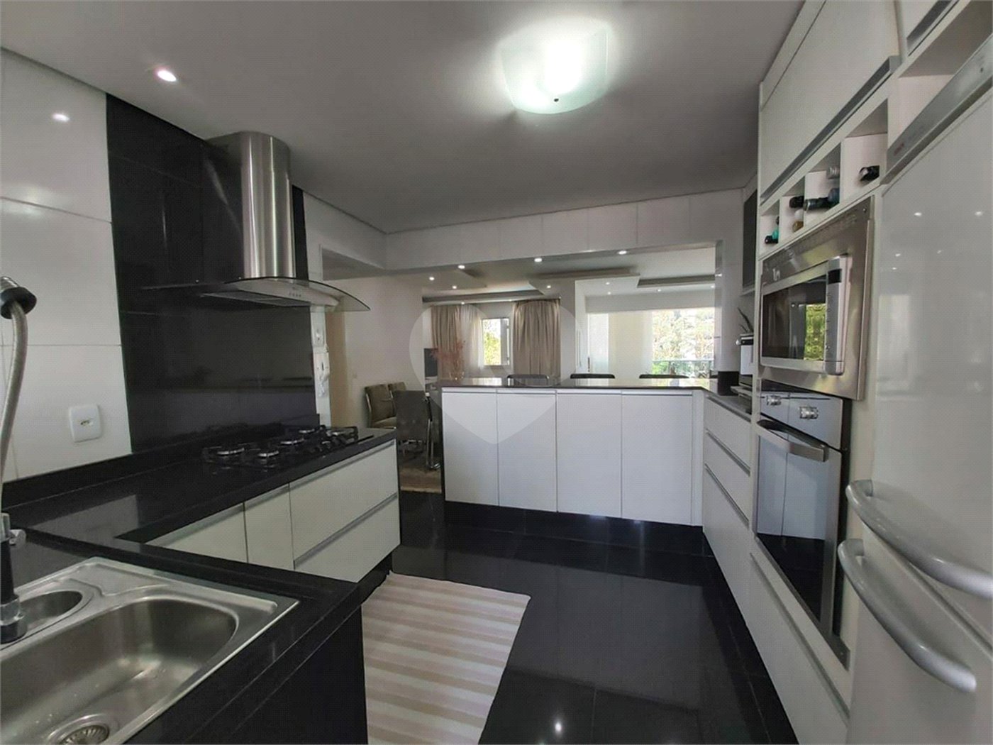 Apartamento à venda com 3 quartos, sendo 1 suíte, em Vila Andrade, São Paulo, SP