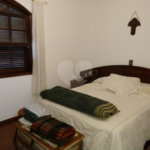 Casa à venda com 4 quartos, sendo 1 suíte, no condomínio Parque Imperial da Cantareira, Mairiporã - SP