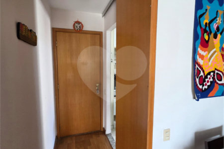 Cobertura à venda com 3 quartos, sendo 1 suíte, em Cidade São Francisco, São Paulo, SP
