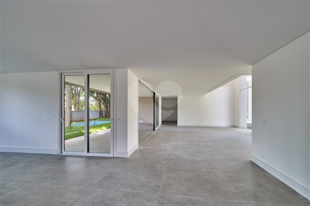 Casa à venda com 4 suítes no condomínio Liló, São Paulo - SP