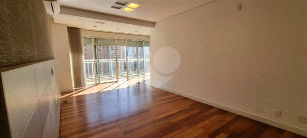 Apartamento à venda com 3 suítes em Vila Mariana, São Paulo, SP