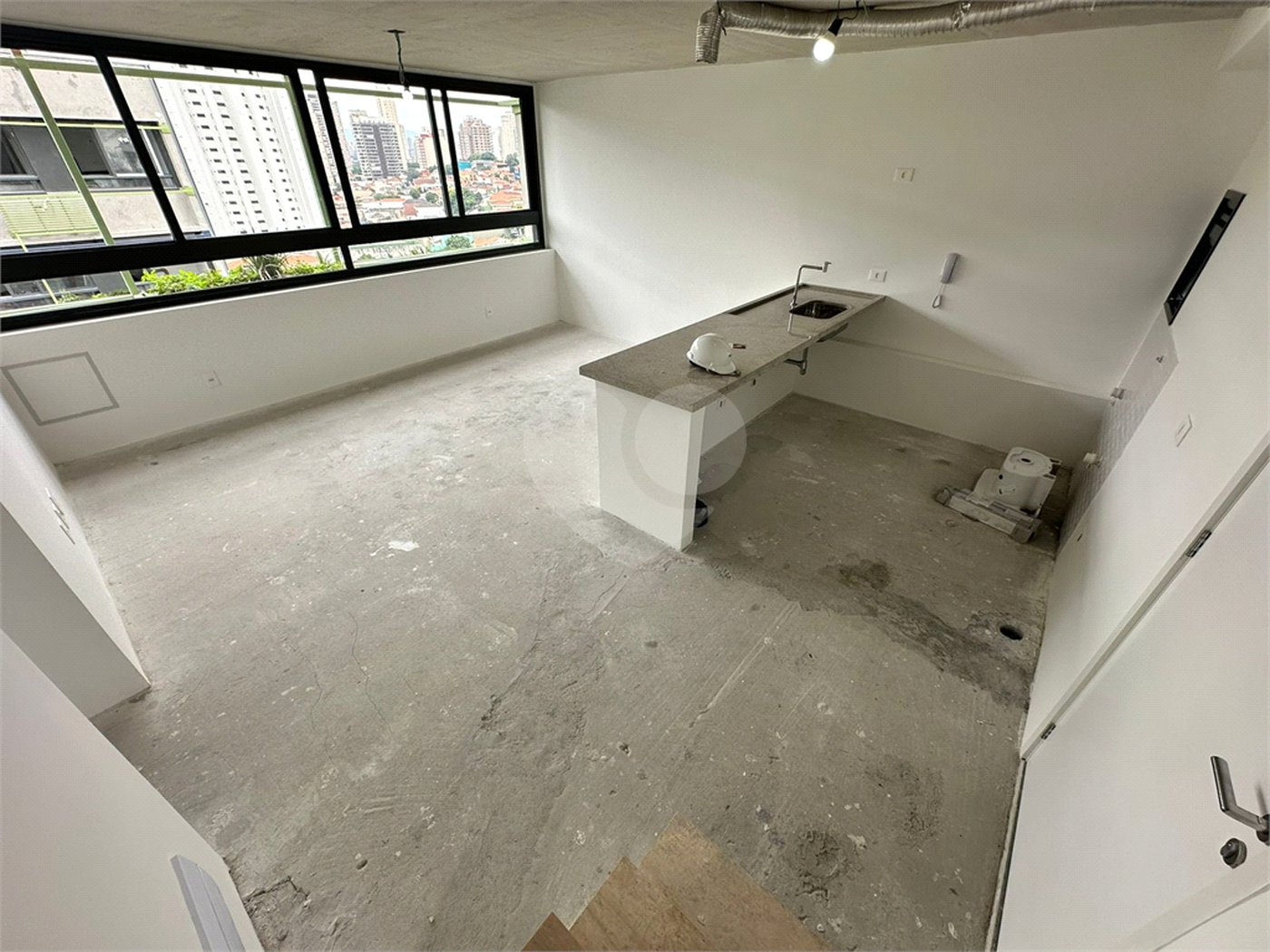 Cobertura à venda com 3 quartos, sendo 1 suíte,  em Vila Ipojuca, São Paulo, SP