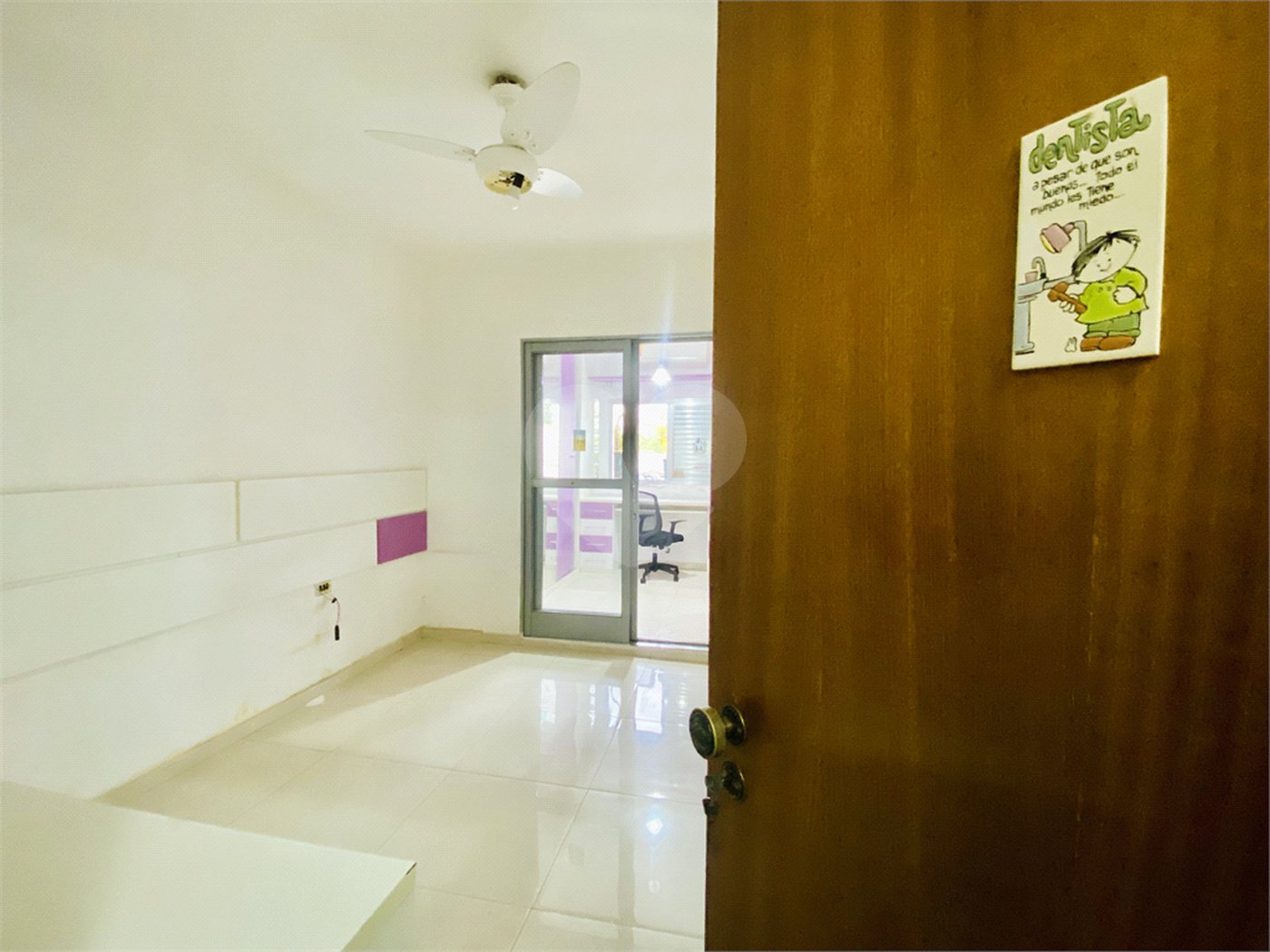 Sobrado à venda com 4 quartos, sendo 1 suíte, em Vila Gilda, Santo André, SP