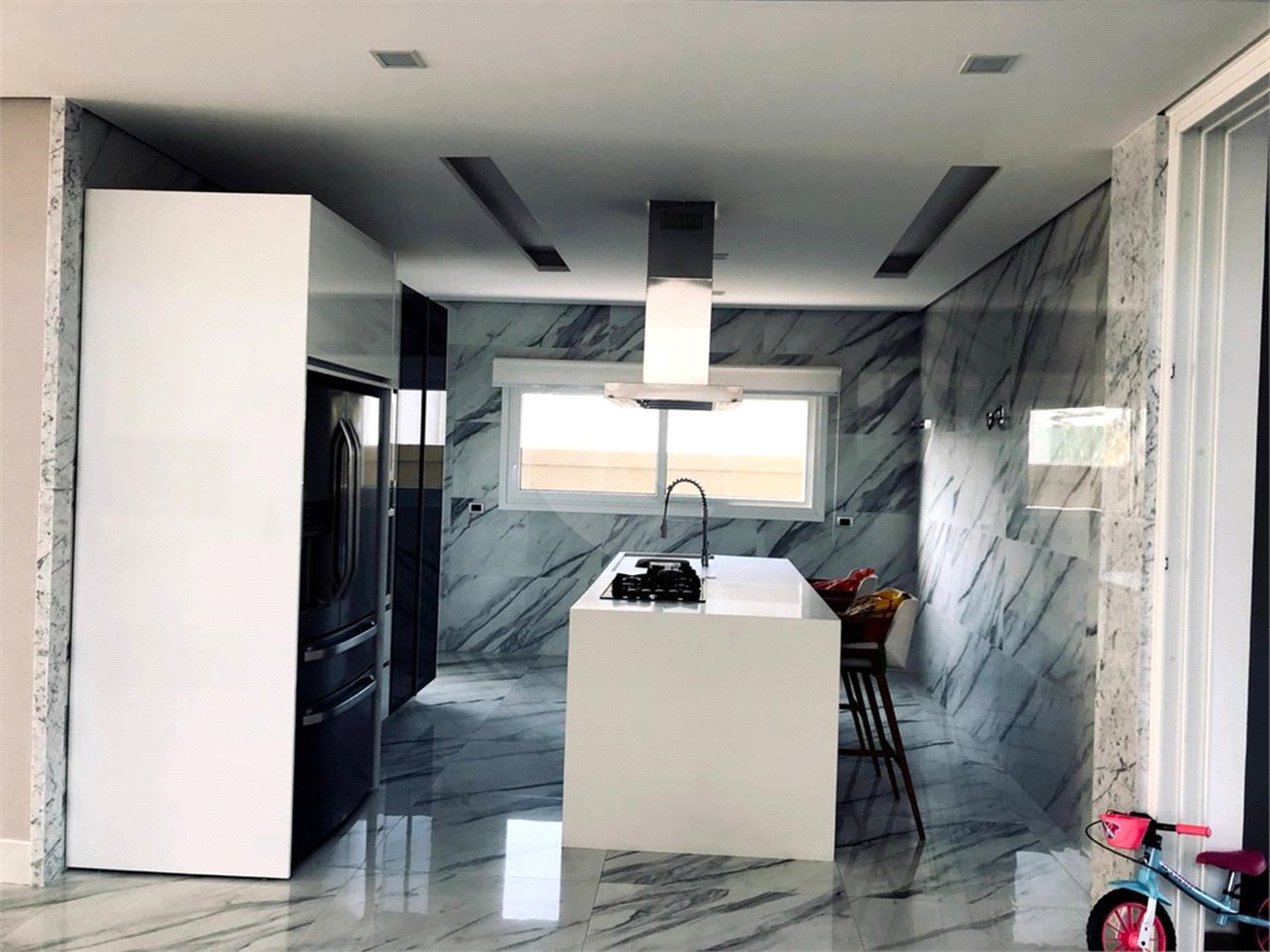 Casa à venda com 3 suítes em São Paulo II, Cotia, SP