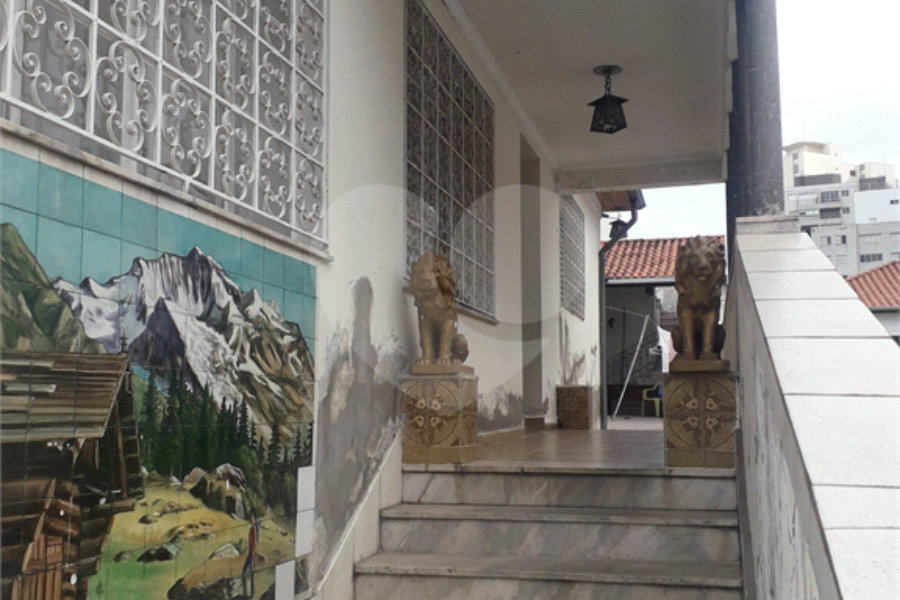 Casa à venda com 4 quartos, sendo 2 suítes, em Santana, São Paulo, SP