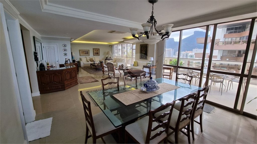 Apartamento à venda com 4 quartos, sendo 2 suítes, em Barra da Tijuca, Rio de Janeiro, RJ