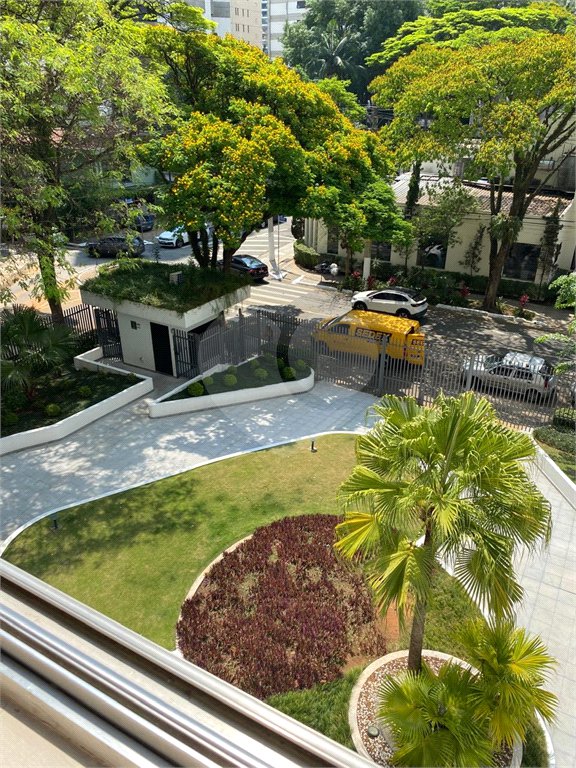 Apartamento à venda com 3 quartos, sendo 1 suíte, em Vila Nova Conceição, São Paulo, SP