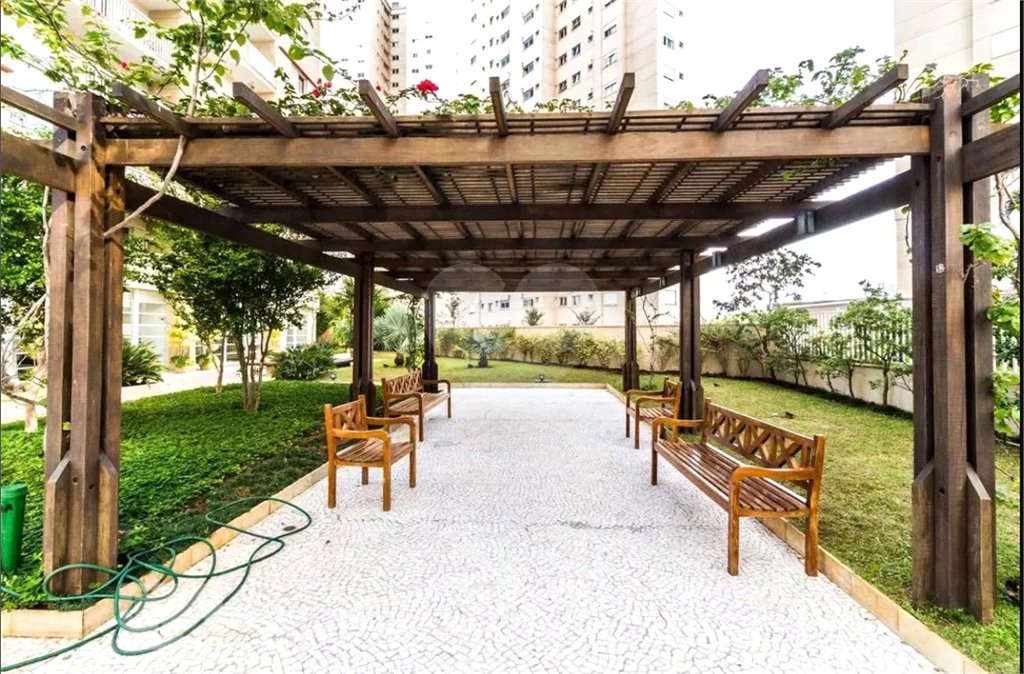 Apartamento à venda com 2 quartos, sendo 1 suíte,  em Água Branca, São Paulo, SP