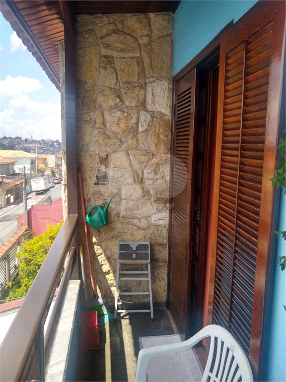 Sobrado à venda com 3 quartos, sendo 1 suíte,  em Vila do Castelo, São Paulo, SP