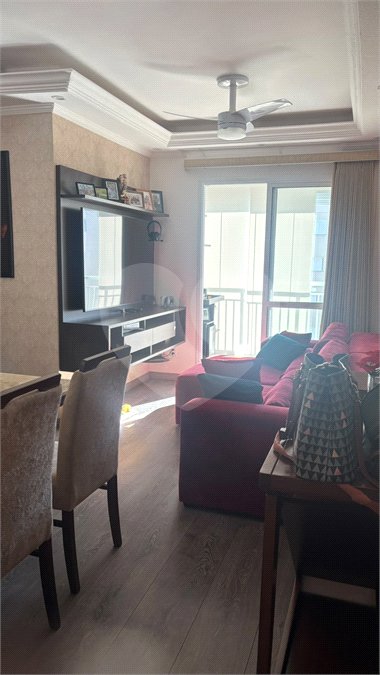 Apartamento à venda com 3 quartos, sendo 1 suíte, em Conjunto Residencial Irai, Suzano, SP