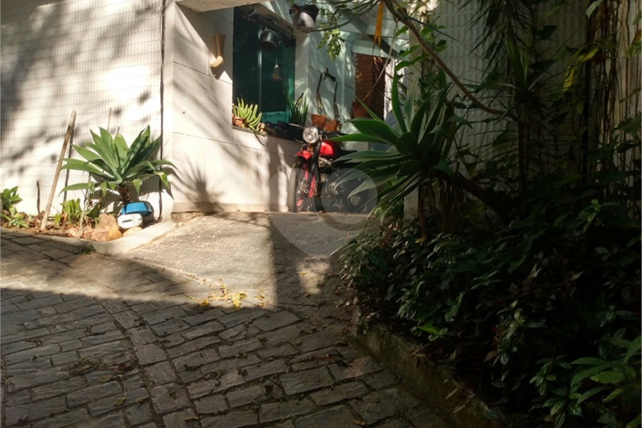 Casa à venda com 6 quartos, sendo 2 suítes, em Tremembé, São Paulo, SP