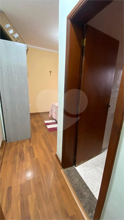 Casa à venda com 3 quartos, sendo 2 suítes, no condomínio Residencial Jardim Altos de Suzano, Suzano - SP