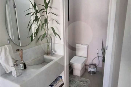 Casa à venda com 3 quartos, sendo 1 suíte, no condomínio Vale do Lago, Sorocaba - SP