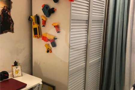 Sobrado à venda com 3 quartos, sendo 2 suítes,  em Vila Nivi, São Paulo, SP