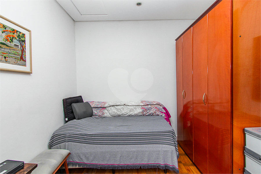 Sobrado à venda com 5 quartos em Vila Mariana, São Paulo, SP