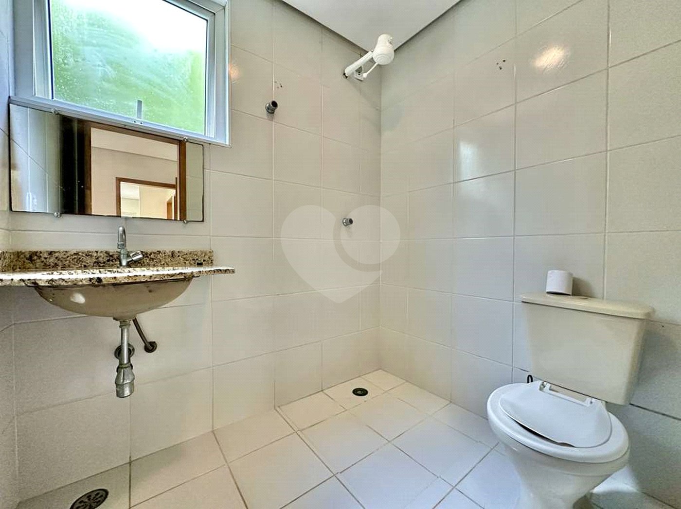 Casa à venda com 4 suítes no condomínio Recanto Impla, Carapicuíba - SP