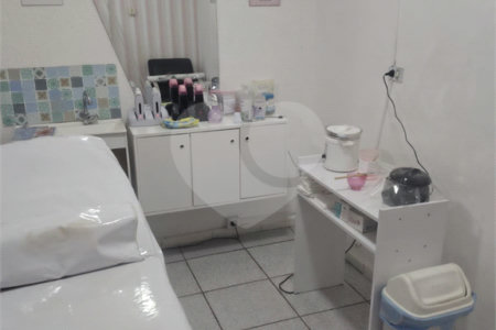 Salão à venda em Bela Vista, Osasco, SP