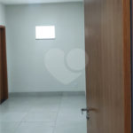 Casa Térrea à venda com 3 quartos, sendo 1 suíte, em Jardim Jockey Club, Cuiabá, MT