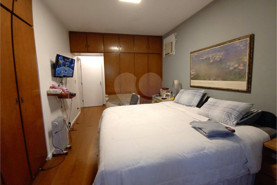Casa à venda com 4 quartos, sendo 1 suíte, em Santana, São Paulo, SP