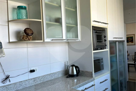 Apartamento à venda com 3 suítes em Vila Suzana, São Paulo, SP