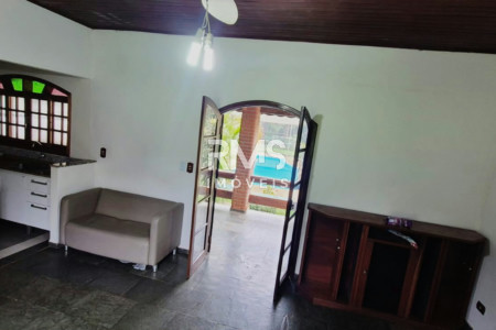 Chácara à venda com 4 suítes em Distrito de Porto, Capela do Alto, SP