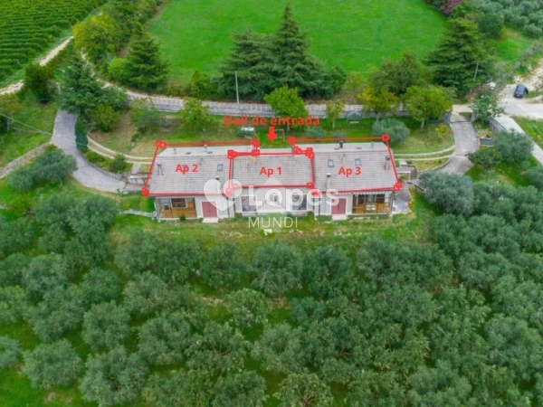 Casa multifamiliar à venda em Verona, Itália – 3 unidades e 12.000 m²