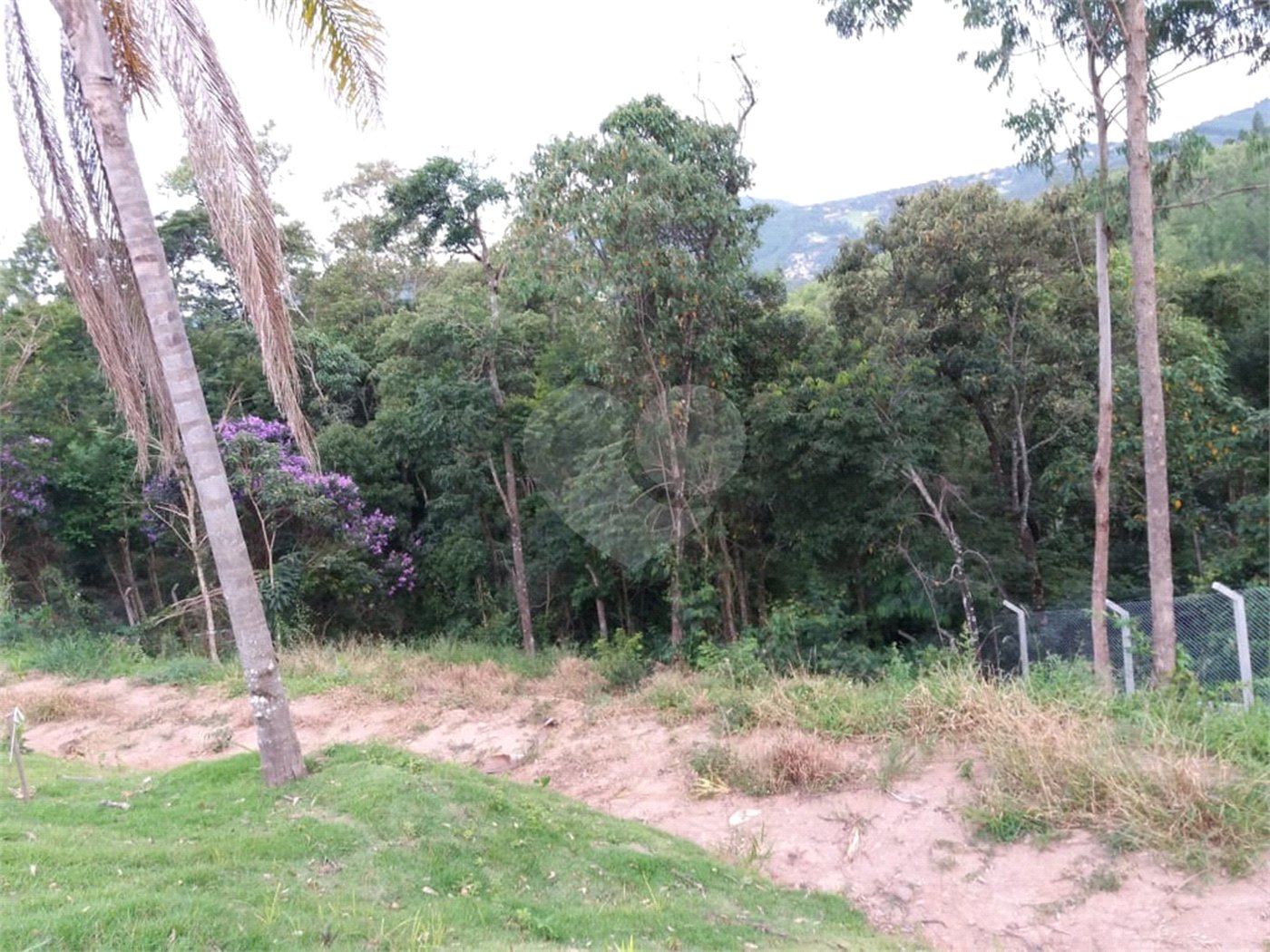 Terreno à venda no condomínio Loteamento Rancho Maringá I, Atibaia - SP