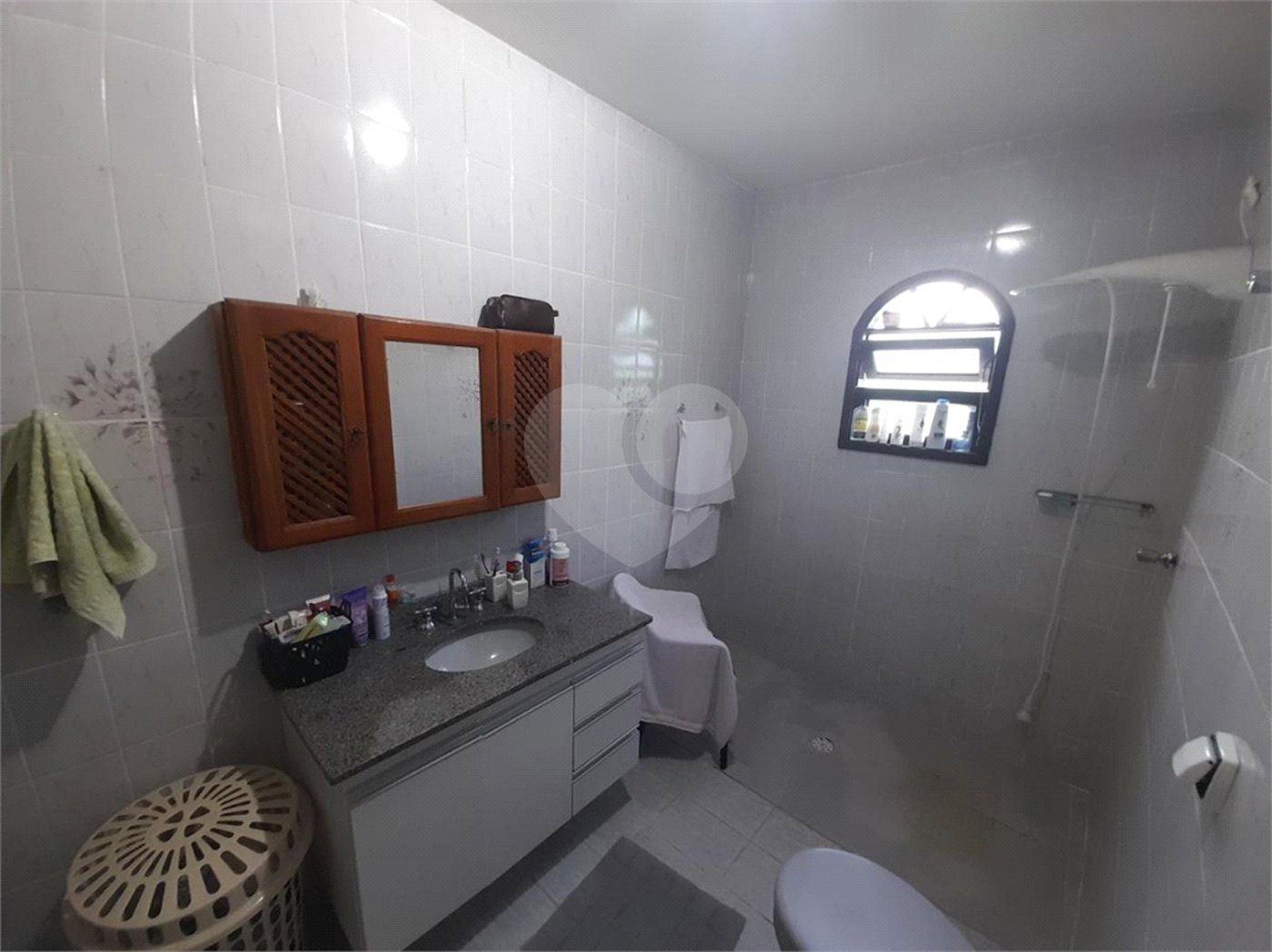 Casa à venda com 3 quartos, sendo 1 suíte,  em Vila Figueira, Suzano, SP
