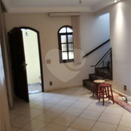 Casa à venda com 3 quartos, sendo 1 suíte, em Jardim Piqueroby, São Paulo, SP