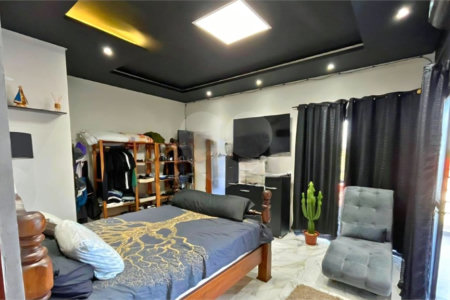 Sobrado à venda com 2 quartos, sendo 1 suíte, em Residencial Olívio Barbosa, Porto Feliz, SP