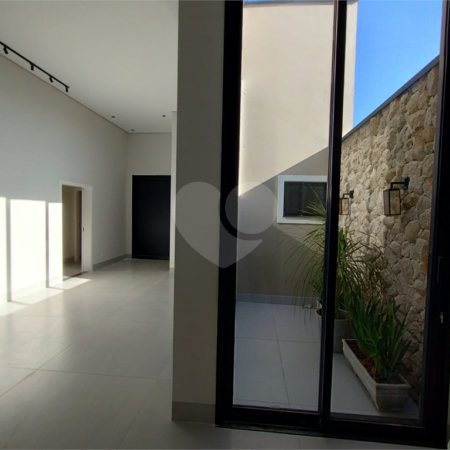 Casa à venda com 3 suítes no condomínio Residencial Golden Ville, Itapetininga - SP