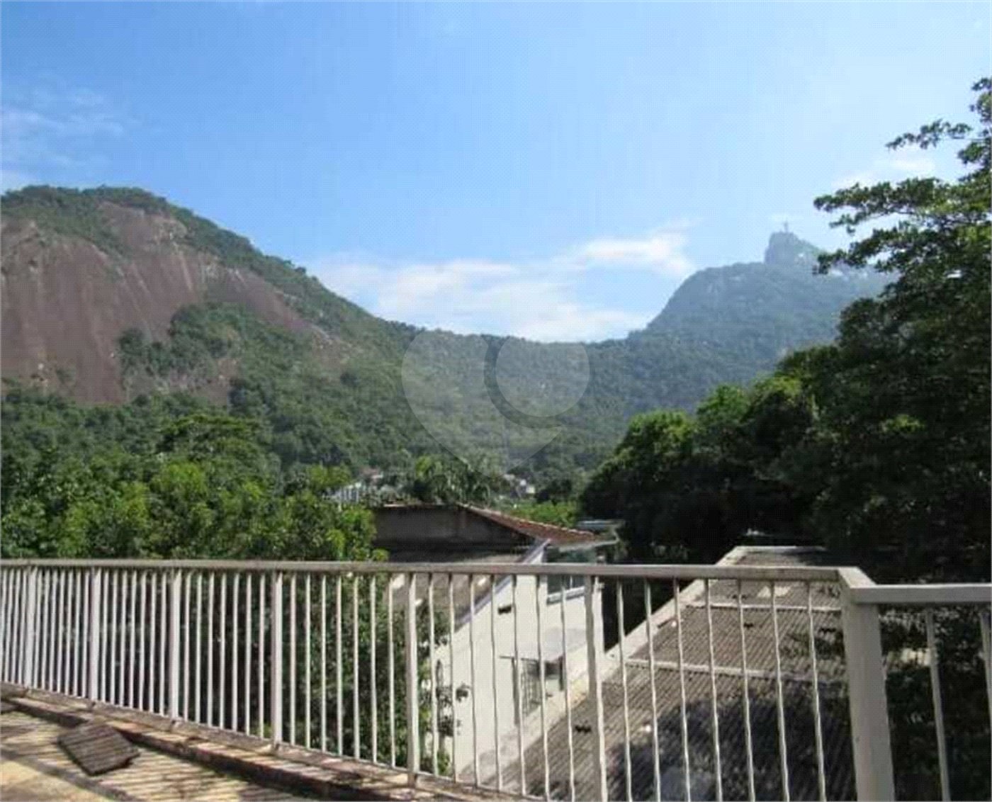 Cobertura à venda com 4 quartos, sendo 1 suíte, em Cosme Velho, Rio de Janeiro, RJ