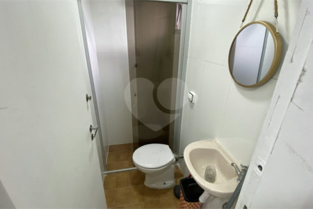 Apartamento à venda com 3 quartos, sendo 1 suíte, em Campo Belo, São Paulo, SP