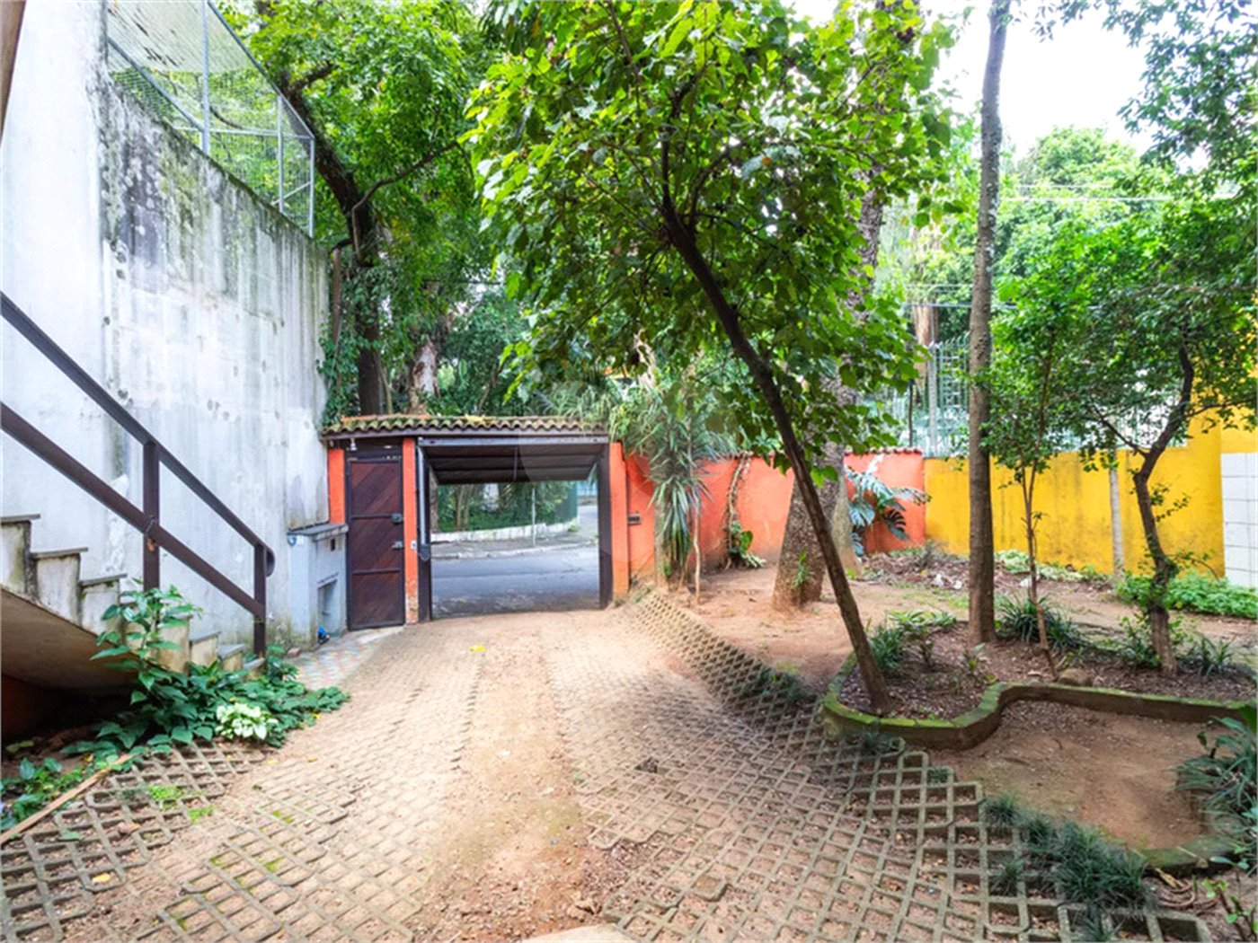 Casa à venda com 3 quartos, sendo 1 suíte,  em Alto da Lapa, São Paulo, SP