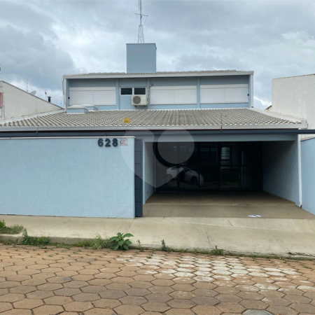Casa à venda com 4 suítes no Centro, Itapetininga, SP