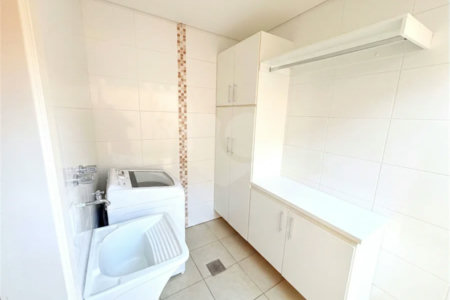 Casa à venda com 3 suítes em Parque Nova Suíça, Valinhos, SP